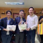 พี.ที.อี. อินเตอร์กรุ๊ป ผนึกกำลัง เงินไชโย เตรียมออกมาตรการช่วยเหลือสินเชื่อ พร้อมรุกตลาดโทรศัพท์มือถือและแท็บเล็ต HTC และ Philips