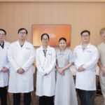 หมอแนะคนไทยควรดูแลสุขภาพแบบองค์รวม ห่วงผู้สูงวัยอายุยืนกว่าเดิม “แต่เต็มไปด้วยโรคและติดเตียงมากขึ้น ชี้คุณภาพชีวิตที่ไม่ดีป้องกันได้ด้วย “การดูแลสุขภาพเชิงป้องกันและการแพทย์บูรณาการแบบองค์รวม”