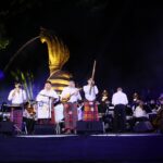 “ผอ.วช” ชื่นชมวงไทยซิมโฟนีออร์เคสตร้า บรรเลงร่วมกับวงดนตรีพื้นบ้านอีสาน หน้าลานพญาศรีสัตตนาคราช ชาวเมืองนครพนมแห่ชมคอนเสิร์ต“วัฒนธรรมเพลงล้านช้าง ลาวฯ และผู้ไท” ล้นหลาม