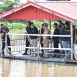 2 รัฐมนตรี ลงพื้นที่ จ.ฉะเชิงเทรา สั่งการเชิงรุกรับมือวิกฤตน้ำ “สุรศักดิ์” ย้ำ อว. พร้อมบูรณาการร่วมหน่วยงานในพื้นที่ ใช้เทคโนโลยีแก้ปัญหา วางแผนระบายน้ำ พร้อมติดตั้งเครื่องผลักดันน้ำรับมือพายุถล่ม