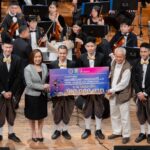 วงดนตรีร.ร.มารีวิทยากบินทร์บุรี”Eclipse Sax Quartet” คว้ารางวัลชนะเลิศเวทีประลองยอดฝีมือเยาวชนดนตรี ครองถ้วยพระราชทานกรมสมเด็จพระเทพรัตนราชสุดาฯ ในเพลงแฟนตาเซีย ออน ลาวดวงเดือน ส่วน”วงทาลึง” แชมป์เก่า ได้รองชนะเลิศอันดับ 1 ประธานมูลนิธิอ.สุกรีฯ ชื่นชมเด็กไทยยุคนี้เก่ง กล้าคิดนอกกรอบจนสามารถสร้างผลงานระดับสากล